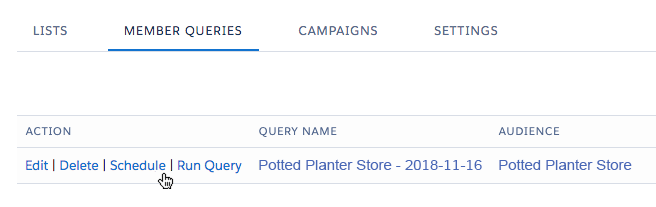 El cursor hace clic en la opción Schedule (Programar) en el apartado Mailchimp Member Queries (Consultas de miembros de Mailchimp)